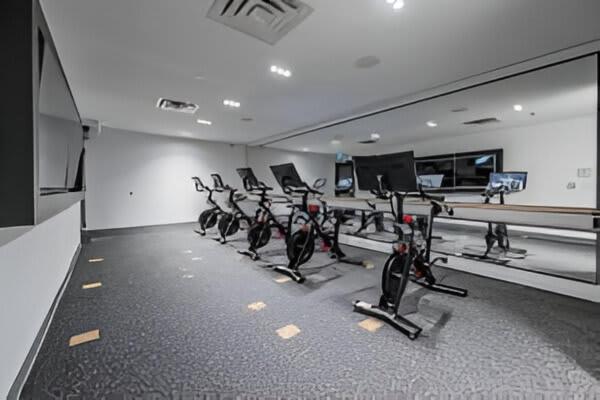 Newly Built Condo With Amazing Views Kitchener Exterior foto
